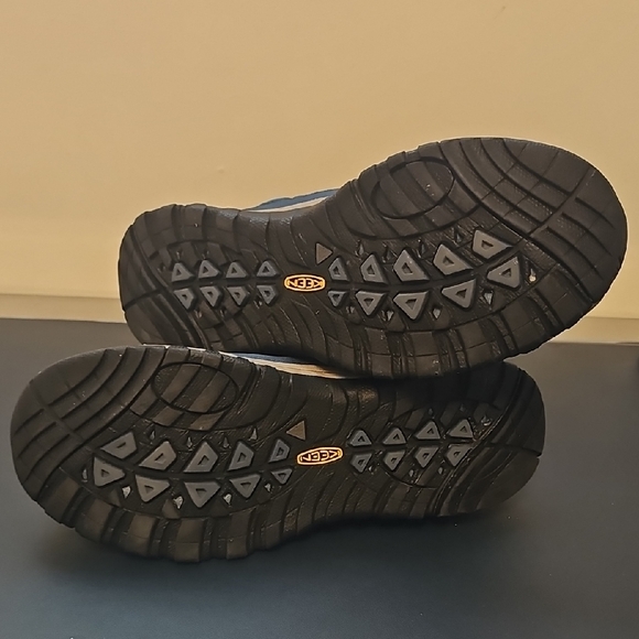 Keen Blue Quilted Winter Boots - Picture 3 of 5